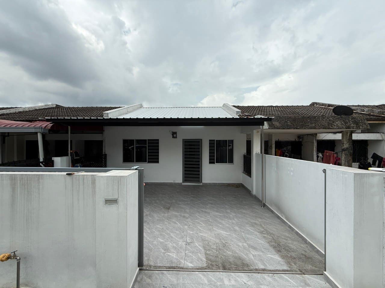 Single Storey Terrace House Taman Gembira – photo 1