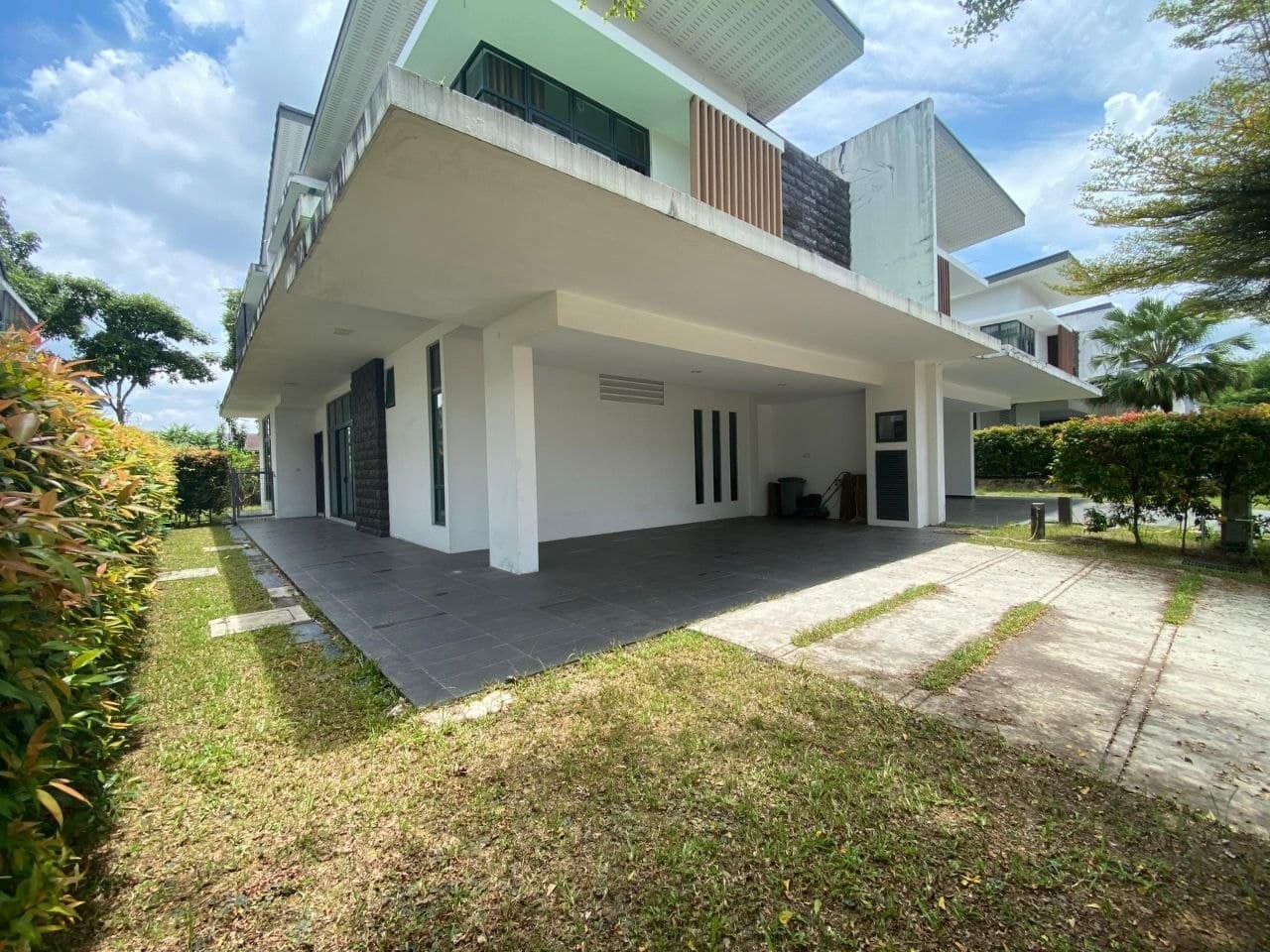 2-Storey Semi Detached House Permas Jaya – photo 1