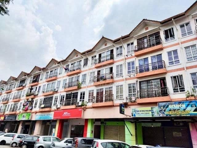House Taman Tampoi Indah II – photo 1