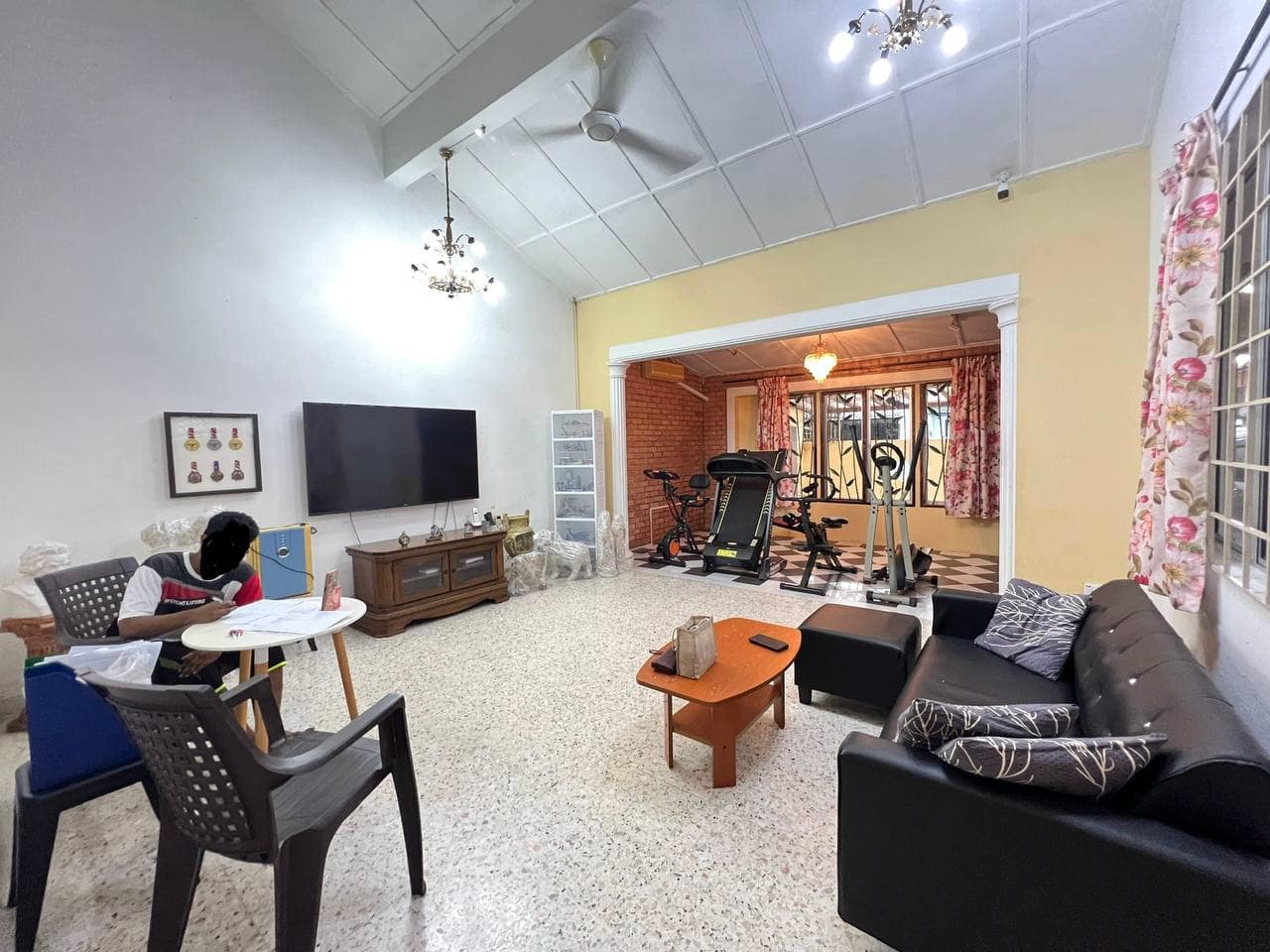 1.5 Storey Semi-D Taman Perling – photo 1