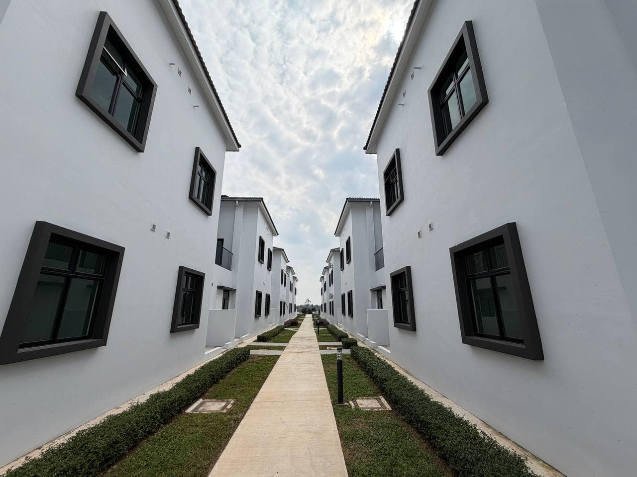 2-Storey Terrace House Eco Tropics-Fieldgates (Nora) – photo 1