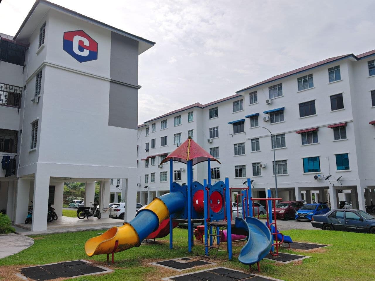 Low Cost Flat Taman Sri Pulai Perdana – photo 1