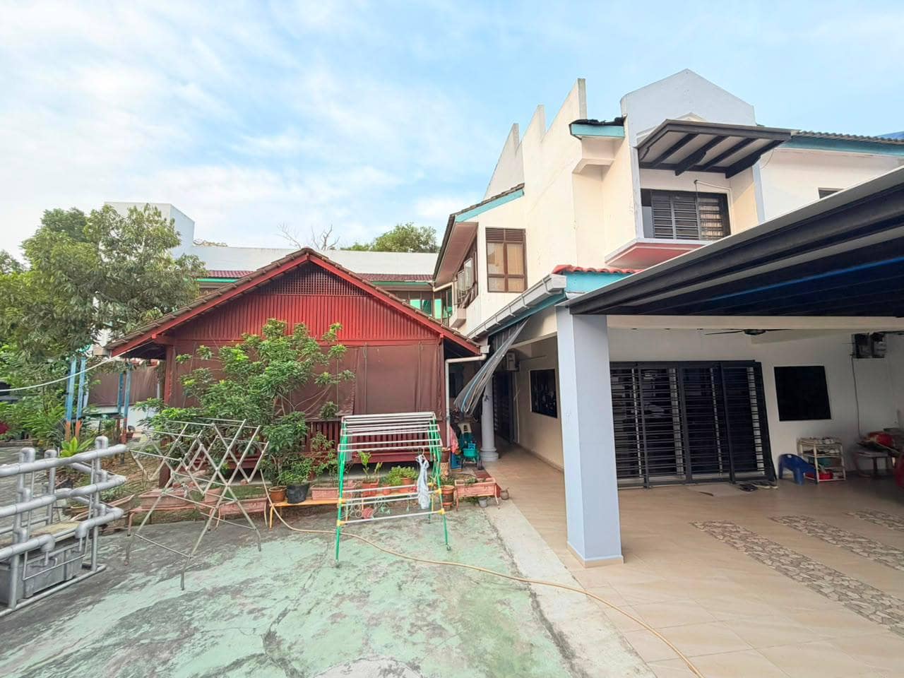 2-Storey Corner Terrace Taman Desa Harmoni – photo 1
