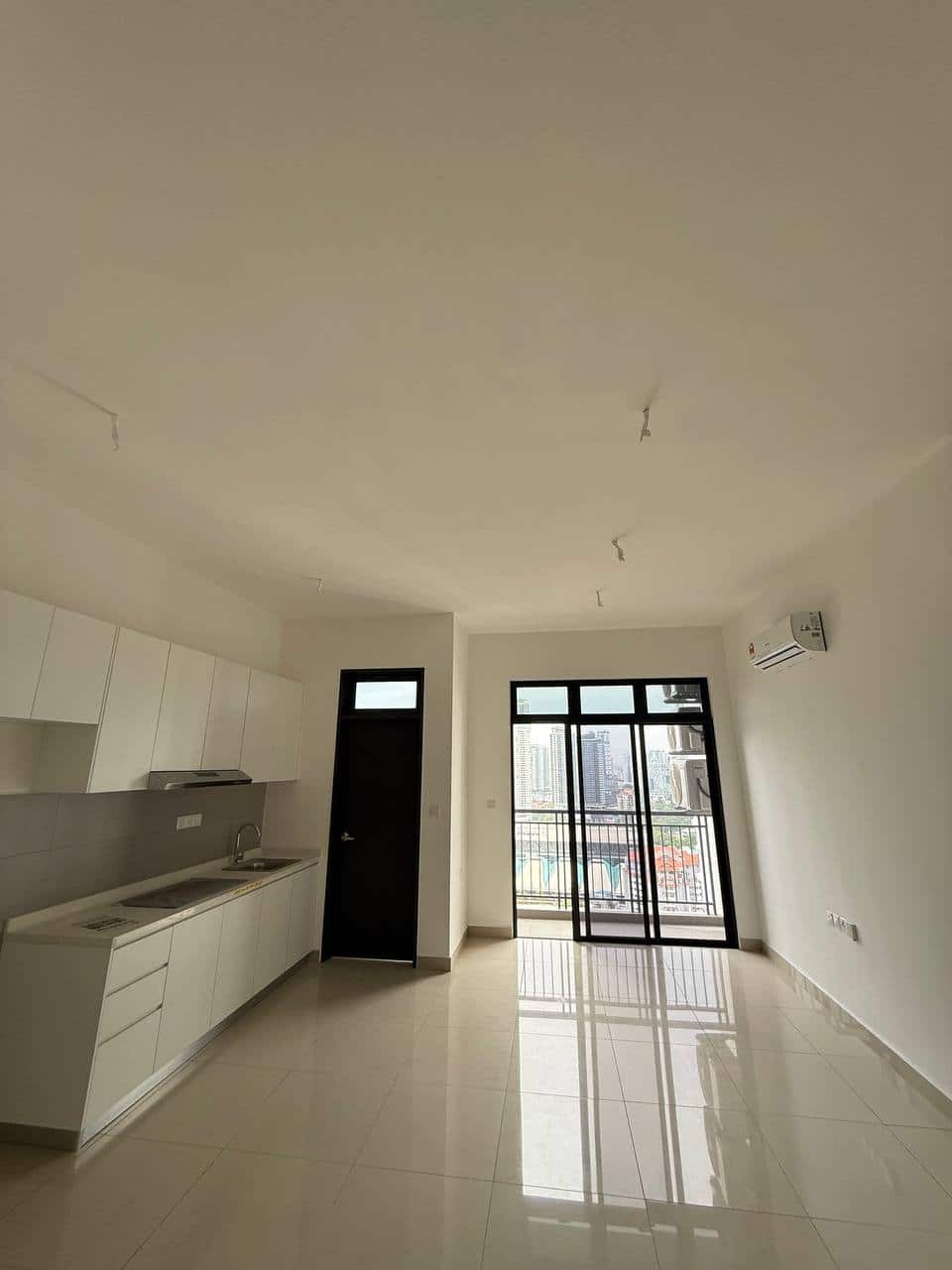 Condominium Meldrum Heights