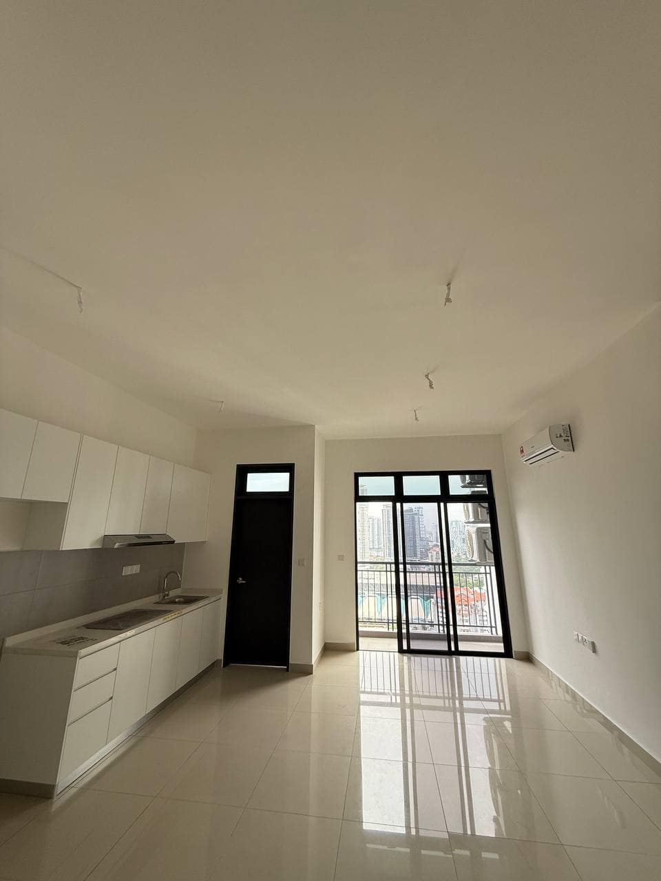 Condominium Meldrum Heights โ photo 1