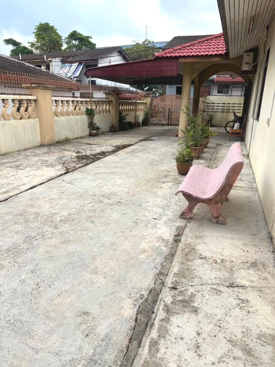 Single Storey Terrace House Taman Daya – photo 1