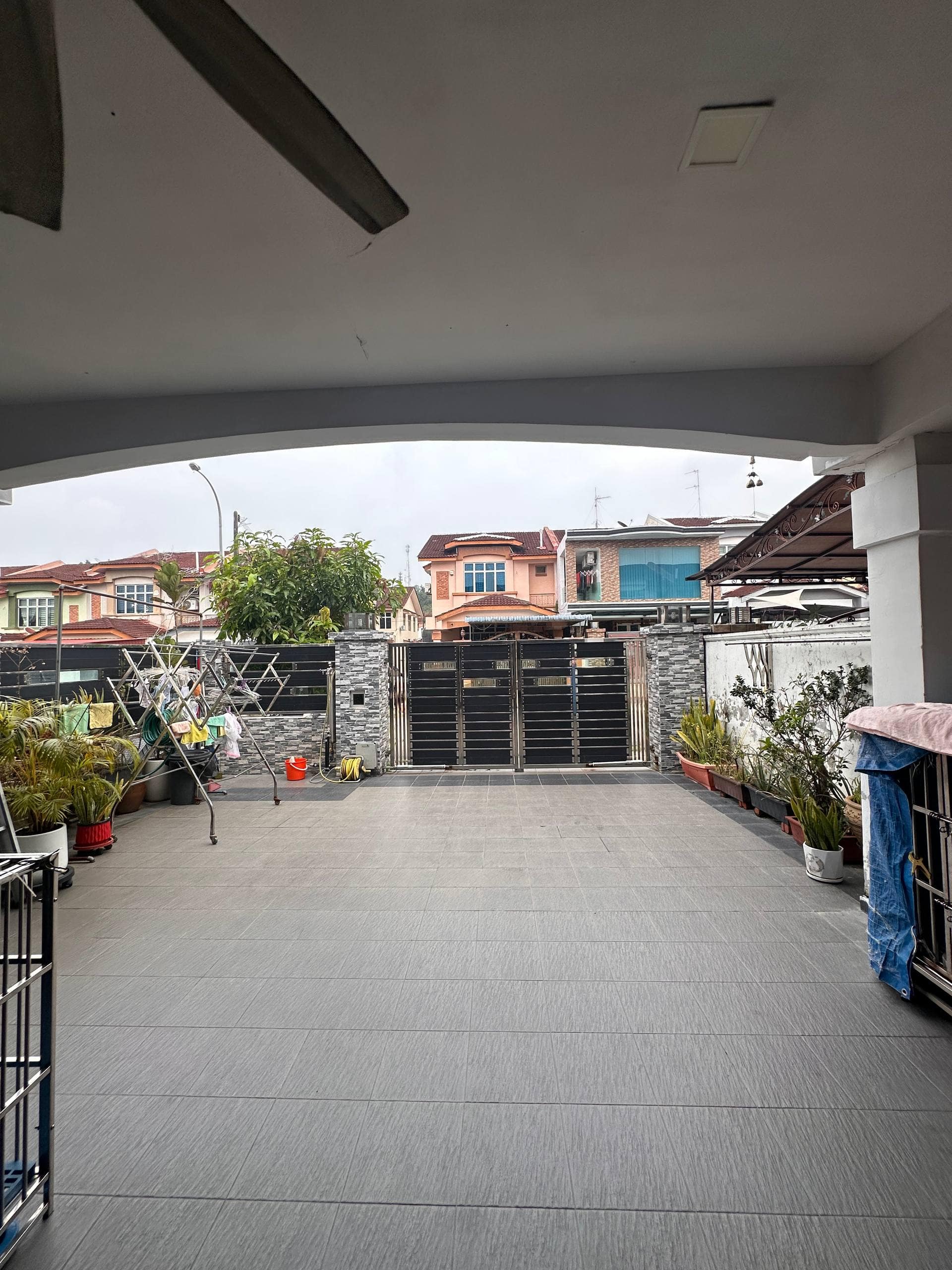 Double Storey End Lot Taman Nusa Indah – photo 1