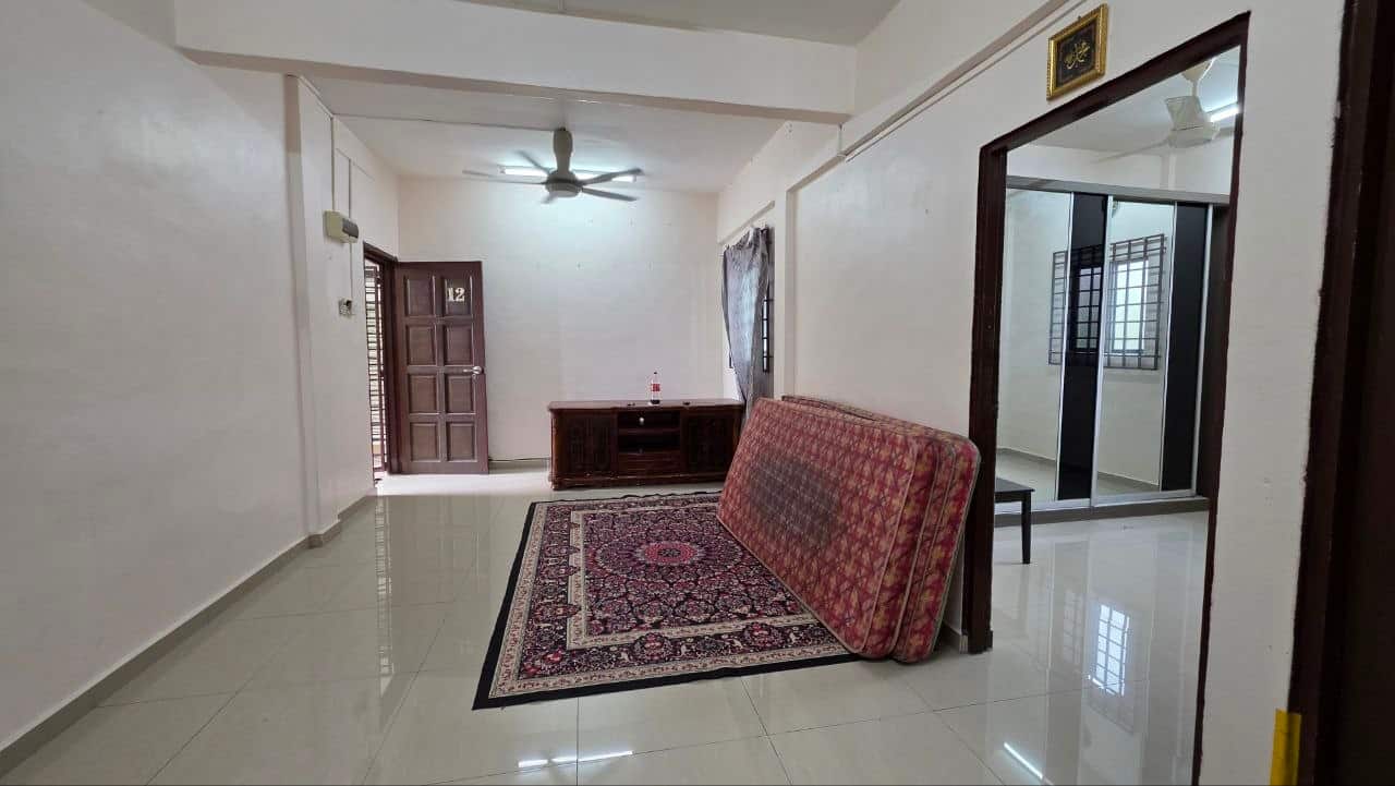 Low Cost Flat Taman Melawati
