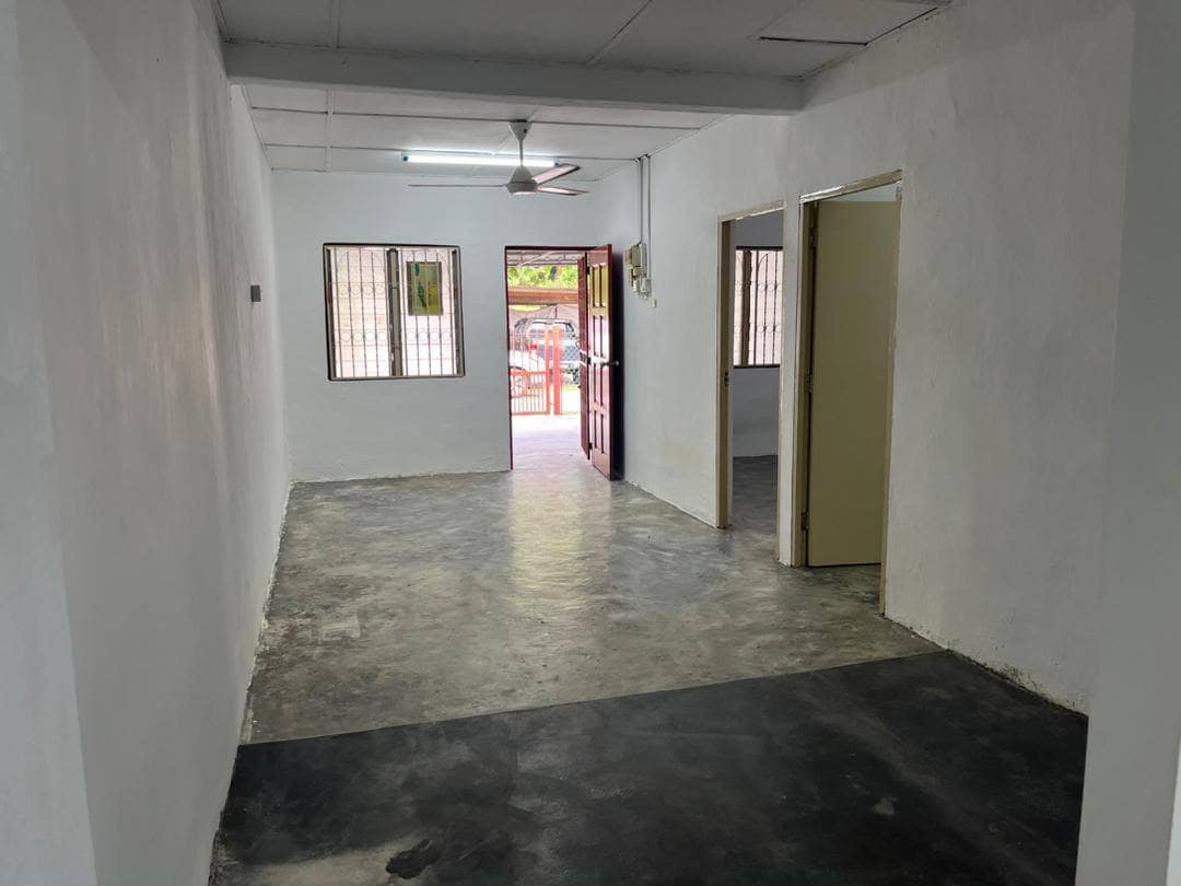 Single Storey Low Cost House Jalan Pakis Sri Pulai โ photo 1
