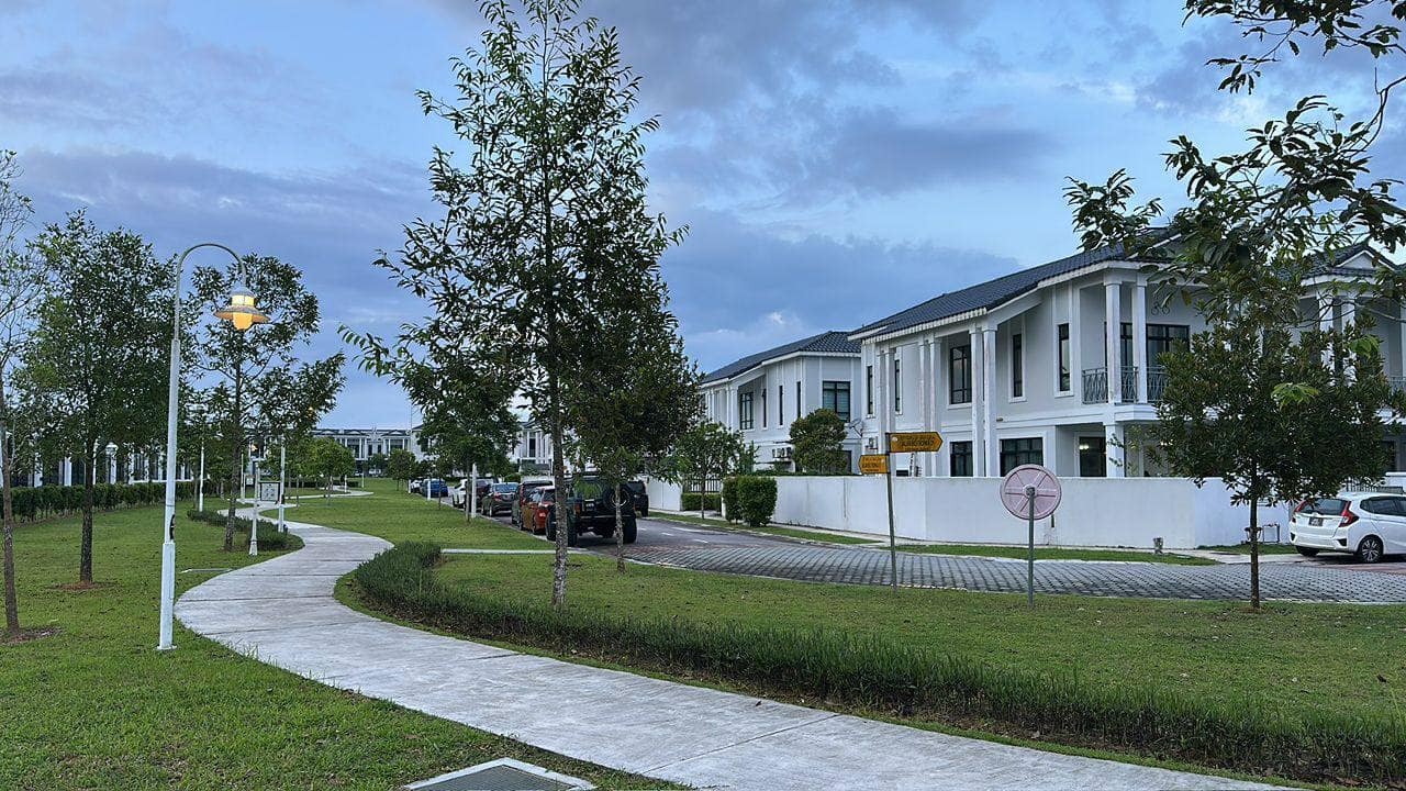 Double Storey Terrace Eko Tropics – photo 1