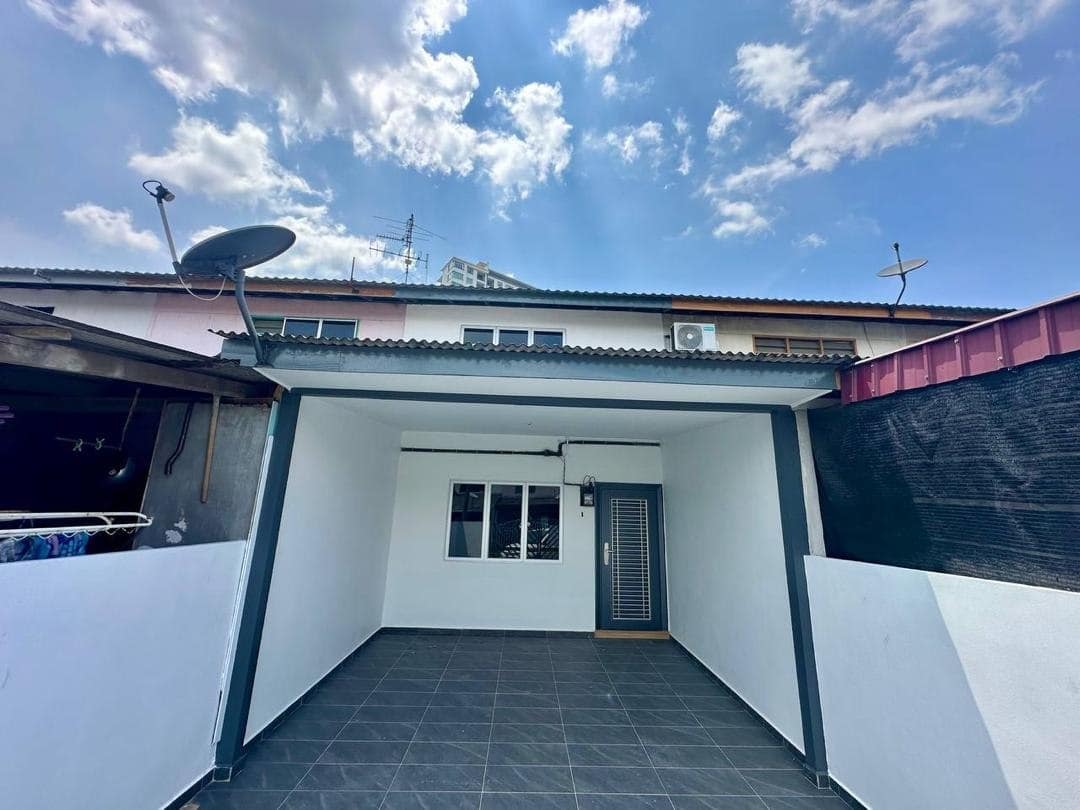 Double Storey Low Cost House Taman Megah Ria – photo 1