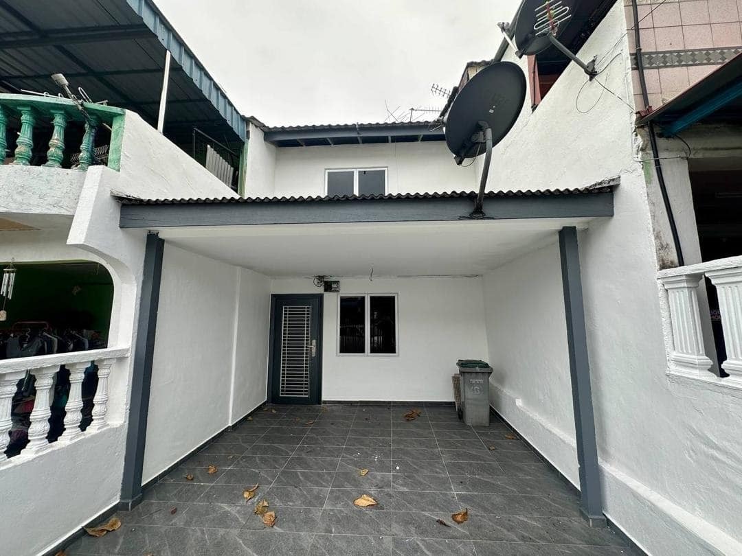Low Cost Flat Selesa Jaya – photo 1