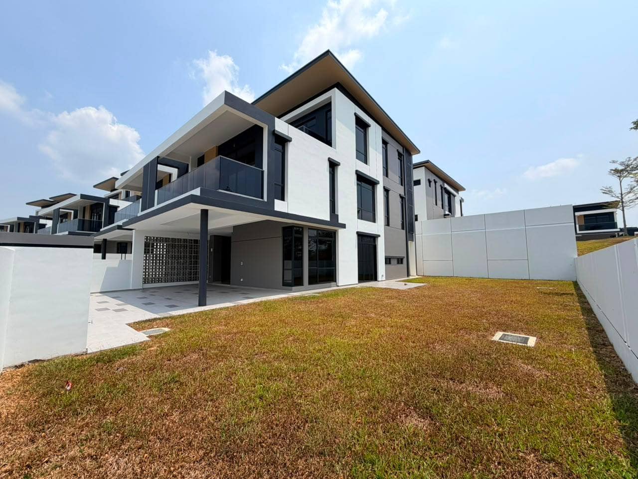 For Sale (AH7799)
The Cove Jalan Serambi Horizon H… – photo 1