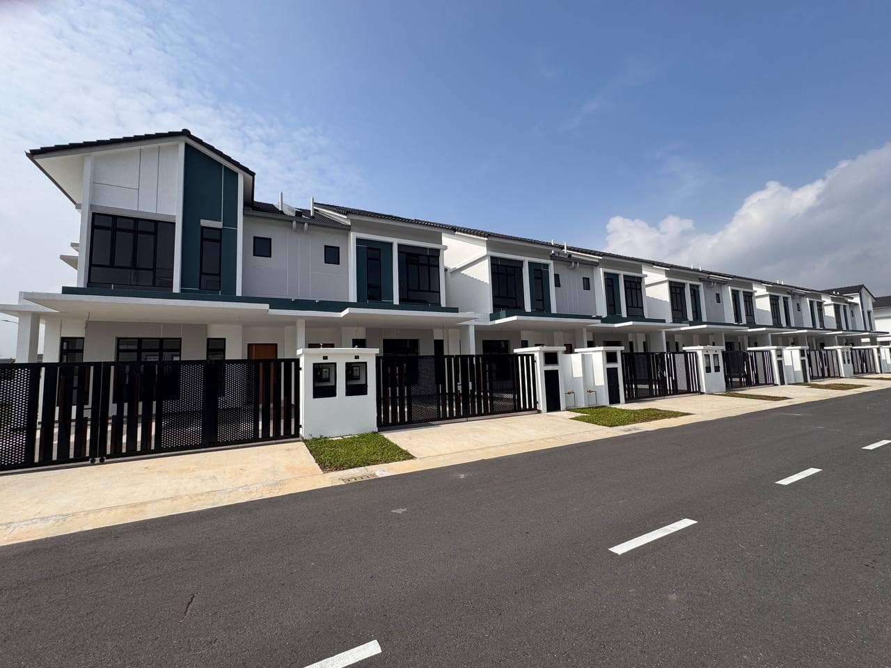 For Sale(WN 3090)
🏡Iconia Garden Residence @ Impi… – photo 1