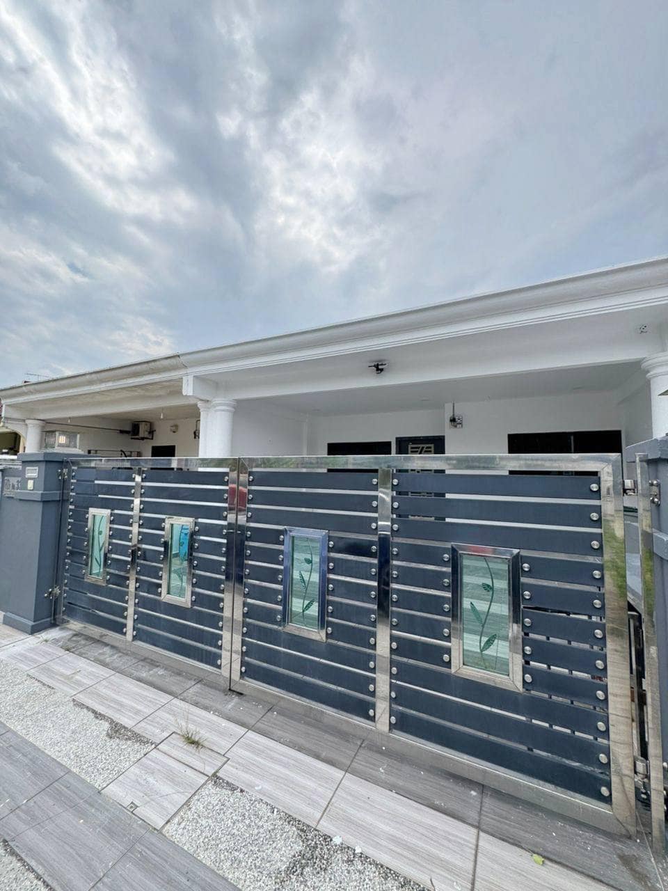 【 Fully Renovated + Fully Extended 】
Skudai Taman… – photo 1