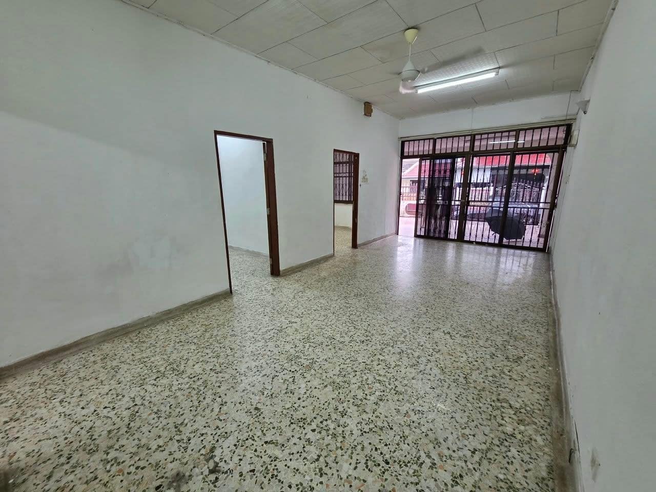 🏠 SINGLE STOREY TERRACE HOUSE FOR SALE
📍 Jalan La… – photo 1