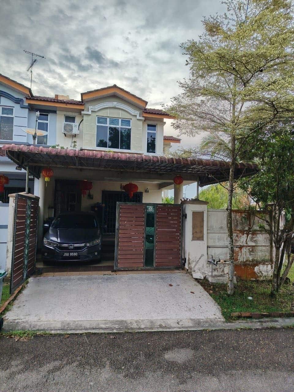 🏡 FOR SALE | DOUBLE STOREY CORNER TERRACE
📍 Taman …