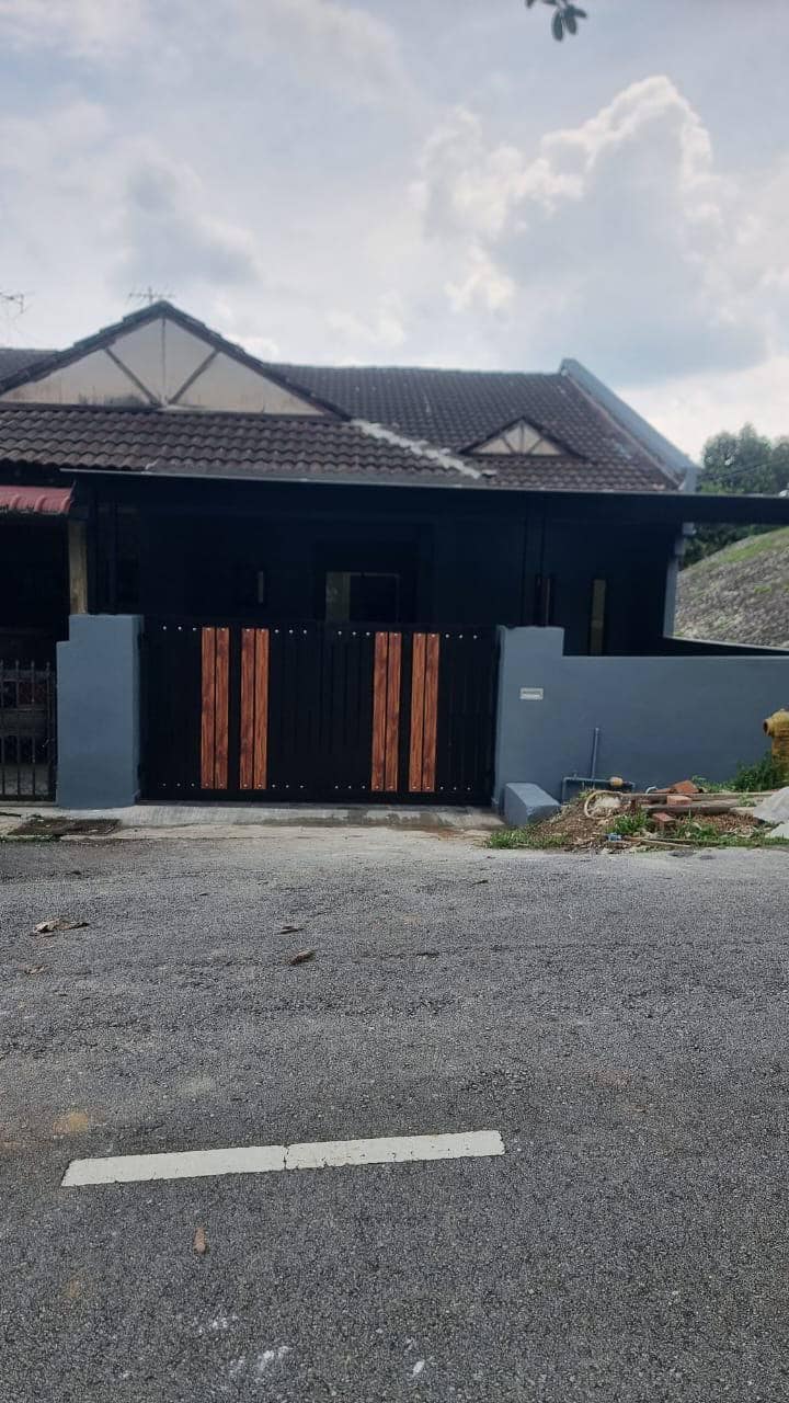 FOR SALE
*25, Jalan Meranti 12, Taman Sri Pulai, … – photo 1