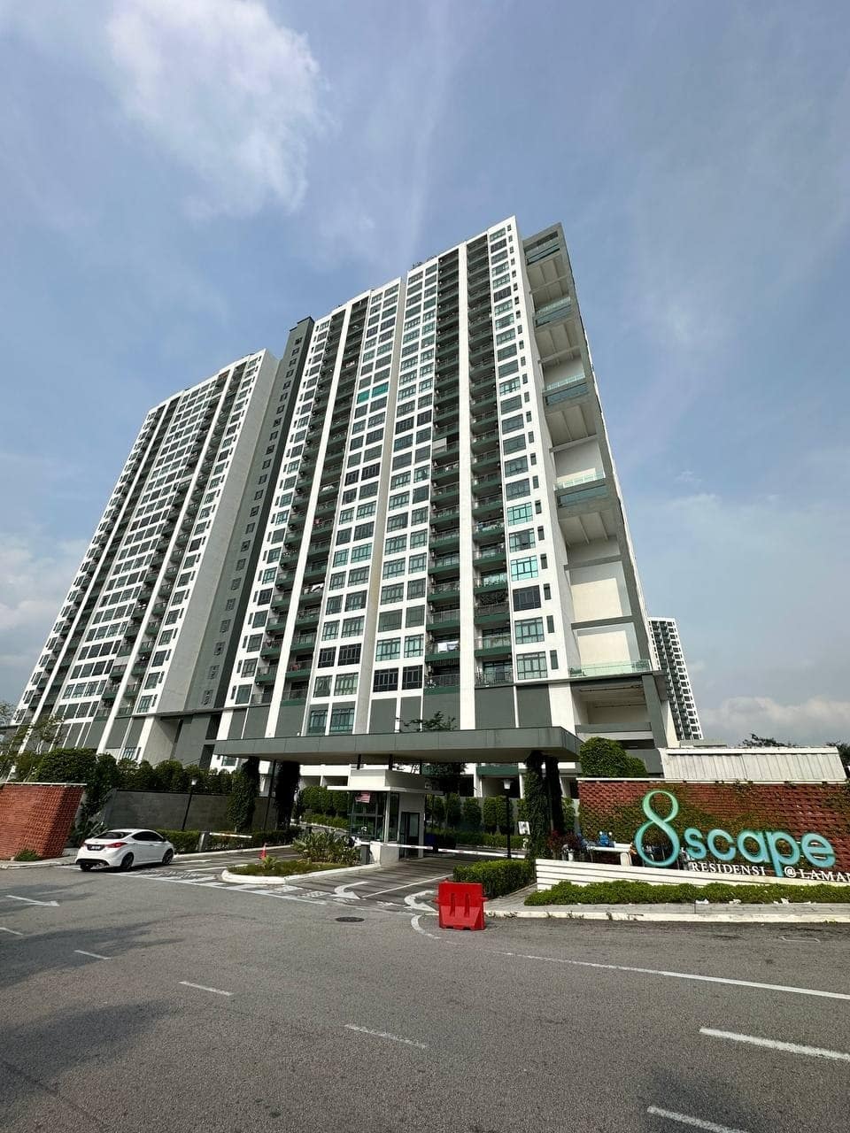 FOR SALE
Selling Rm 400k
Bv TBC
Tenanted
Viewing… – photo 1