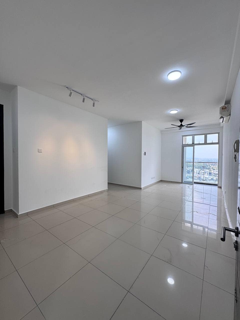 For Sale (DN7978)
One Sentral Apartment @ Nusa Sen… – photo 1