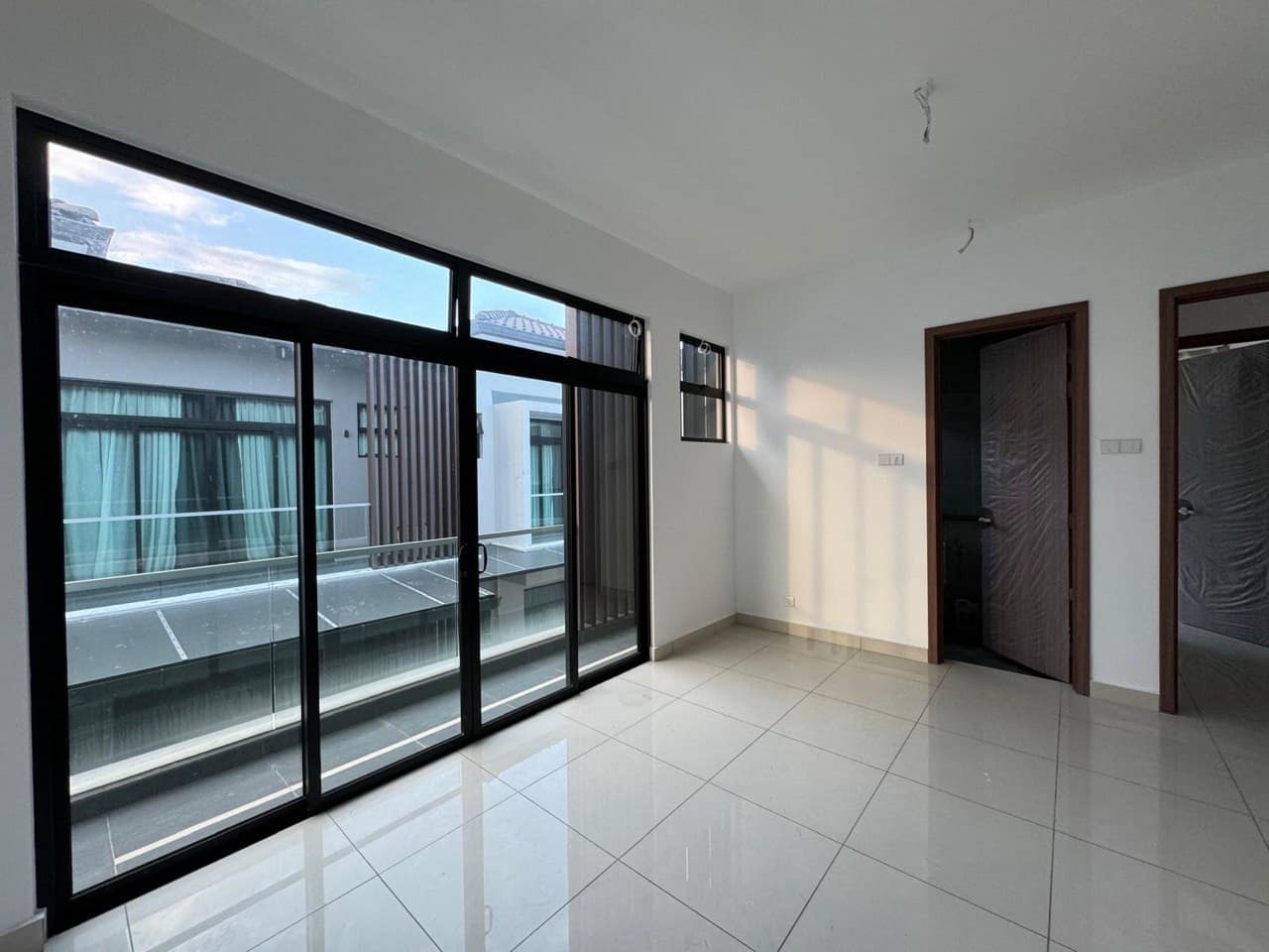 Semi-D Bandar Putra Kulai – photo 1