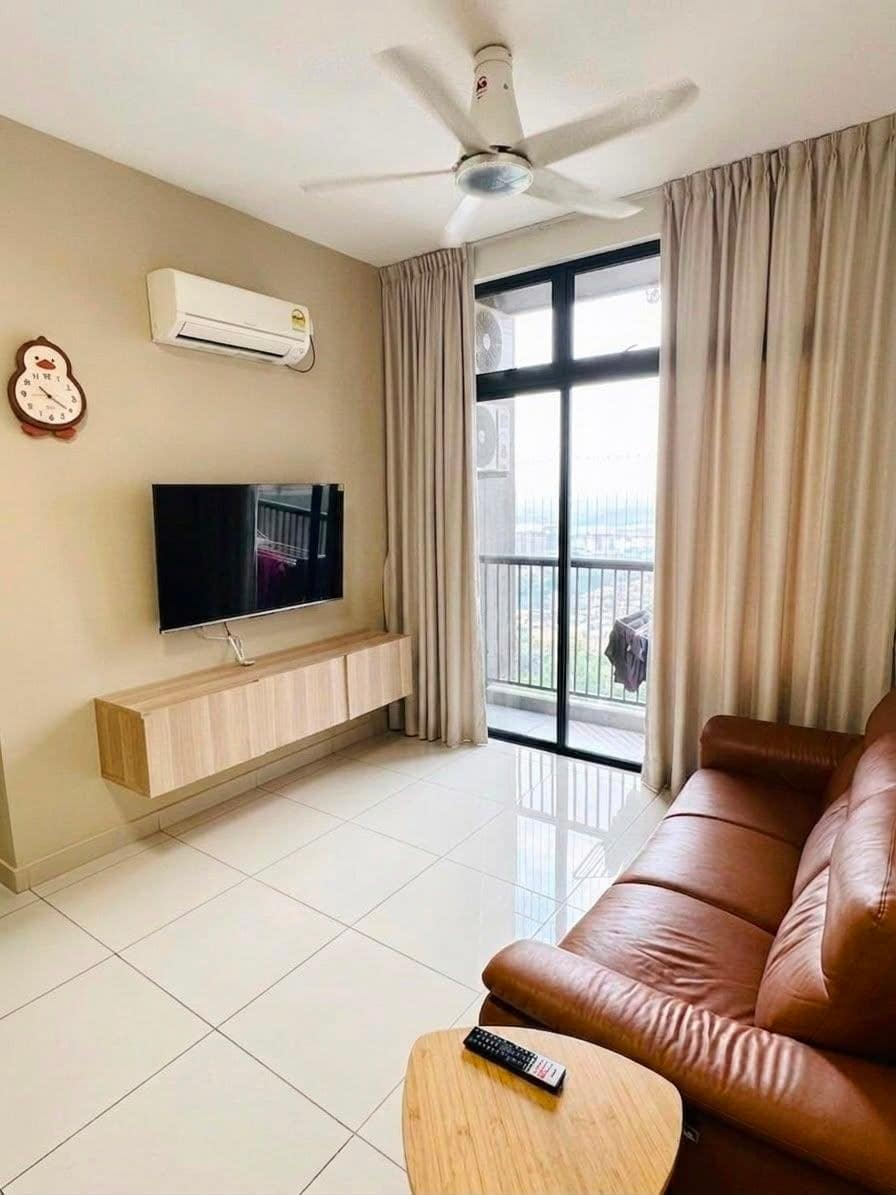 Condo Twin Tower Residence @ CIQ – photo 1