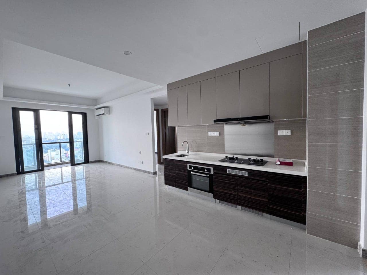 Condominium R&F Princess Cove Phase 2 – photo 1