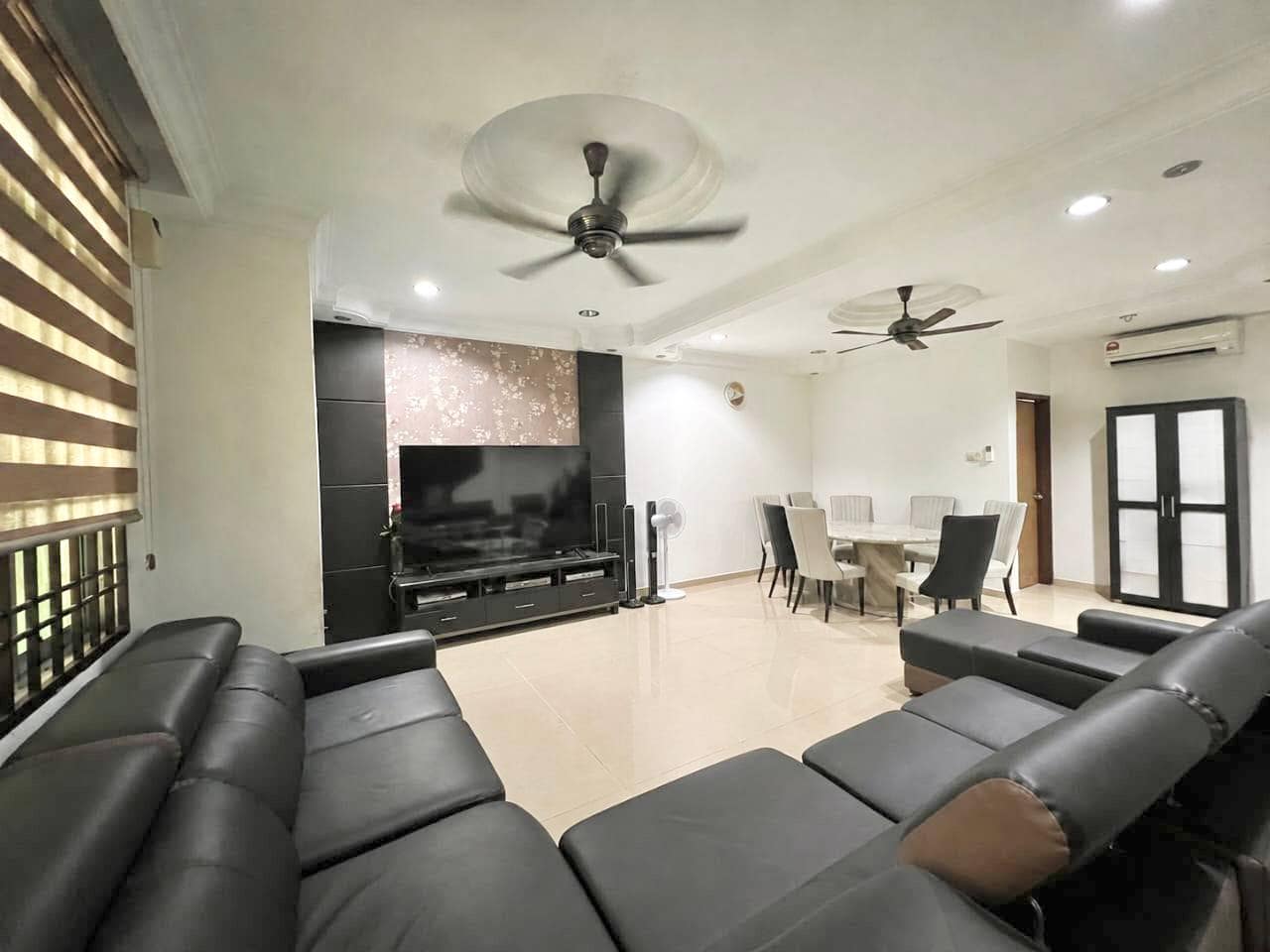 2-Storey Terrace House Tmn Nusa Indah – photo 1