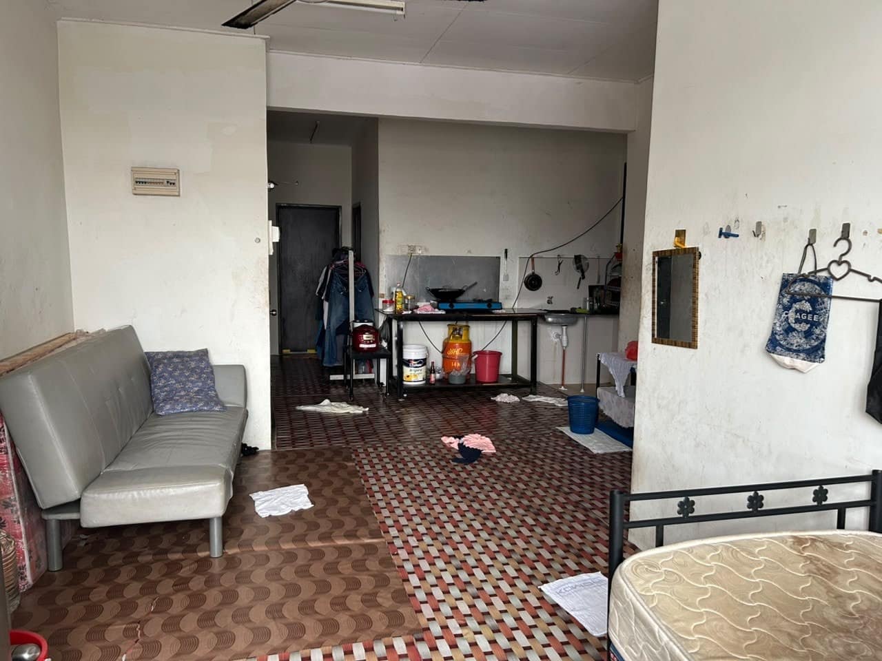 Medium-Cost Flat Ehsan Jaya – photo 1