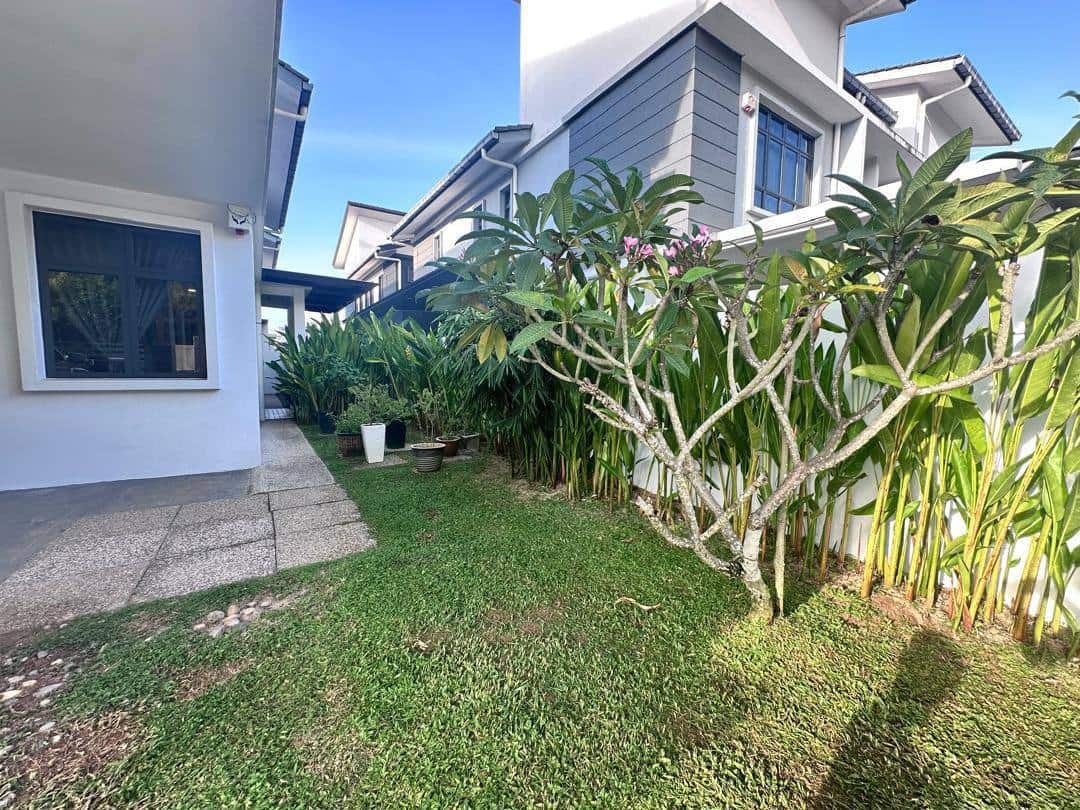 Double Storey Cluster House Glenmarie Johor