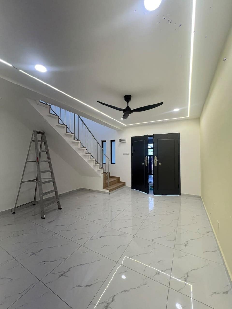 Double Storey Medium Cost House Taman Cahaya Masai – photo 1