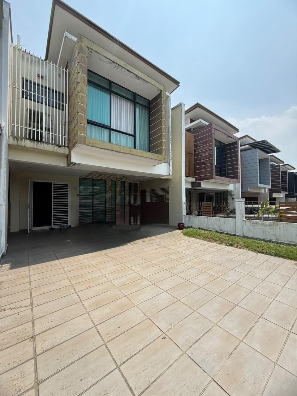 Superlink Intermediate Terrace Seri Austin – photo 1