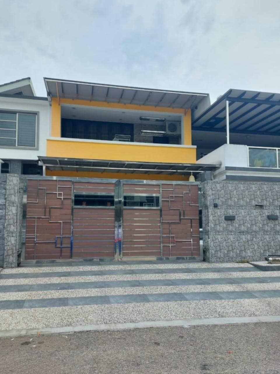 2-Storey Terrace Seri Austin – photo 1