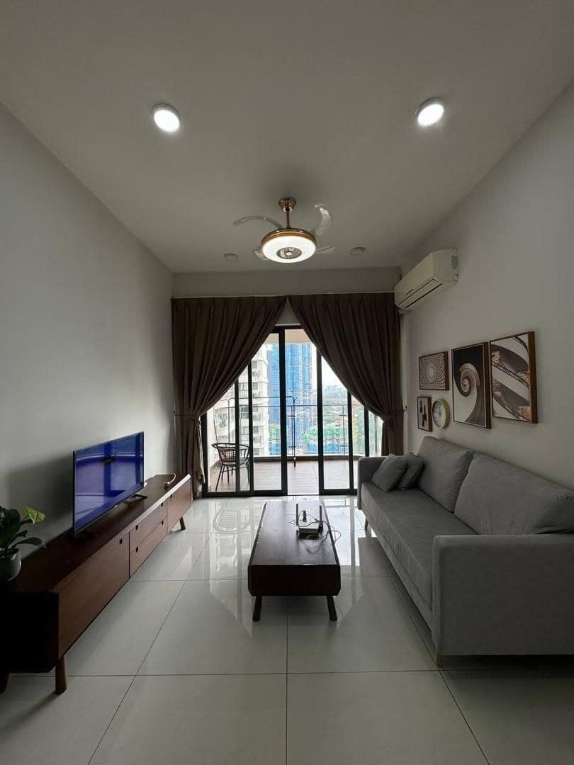 Condominium Danga Bay – photo 1