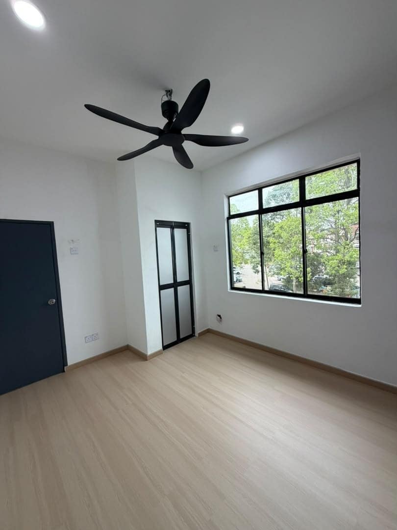 Shop Apartment Taman Selesa Jaya – photo 1