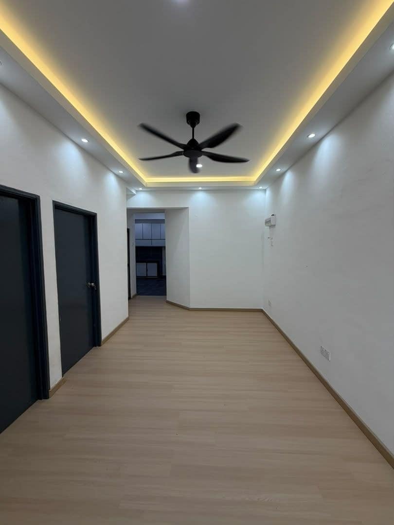 Flat Taman Selesa Jaya – photo 1
