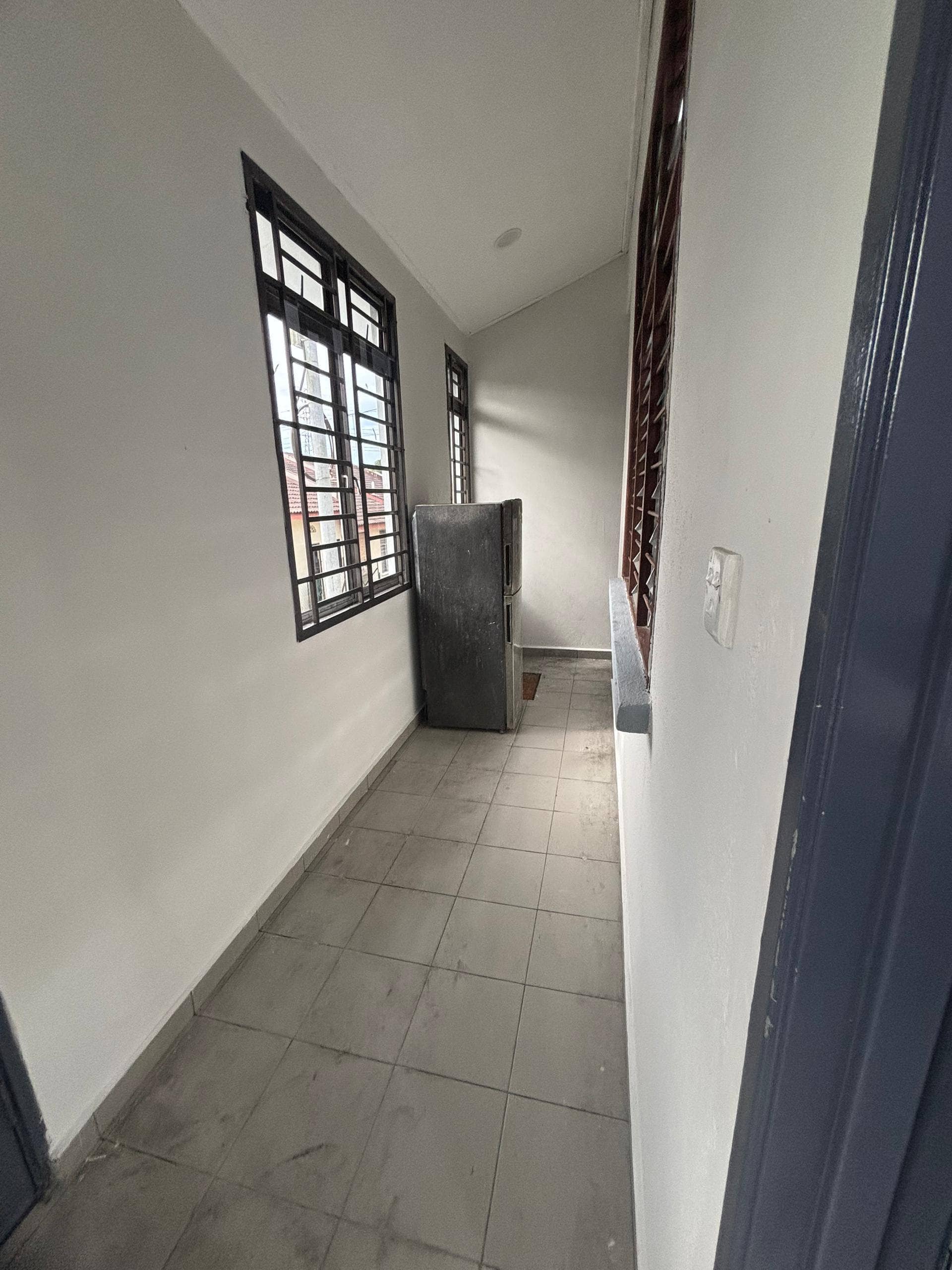 Single Storey Terrace Corner Unit Pasir Gudang – photo 1