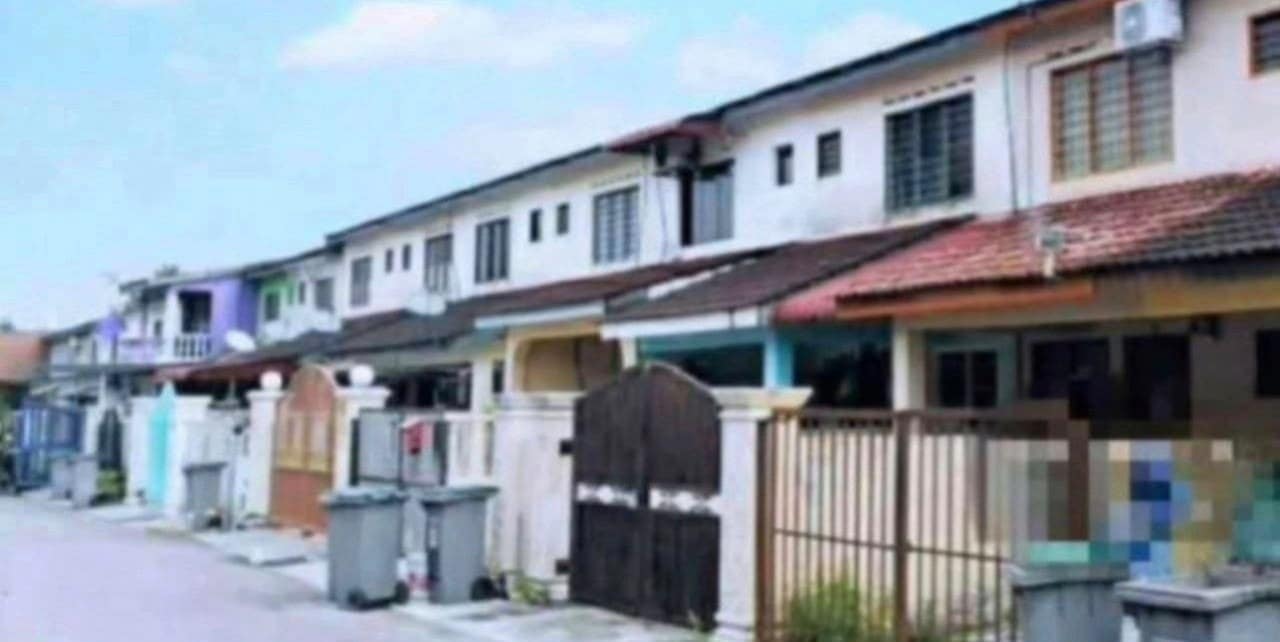 2-Storey Low Cost House Taman Puteri Wangsa – photo 1
