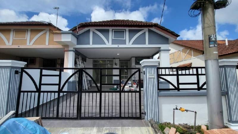 Single Storey Medium Cost Desaru Utama – photo 1