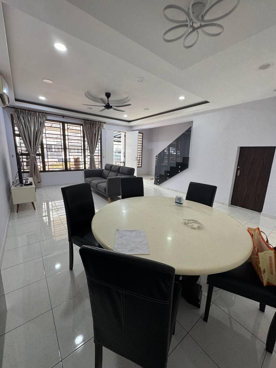 Double Storey Terrace Casea Garden – photo 1