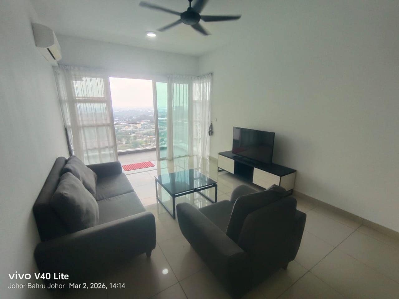Condo Pinnacle Tower – photo 1