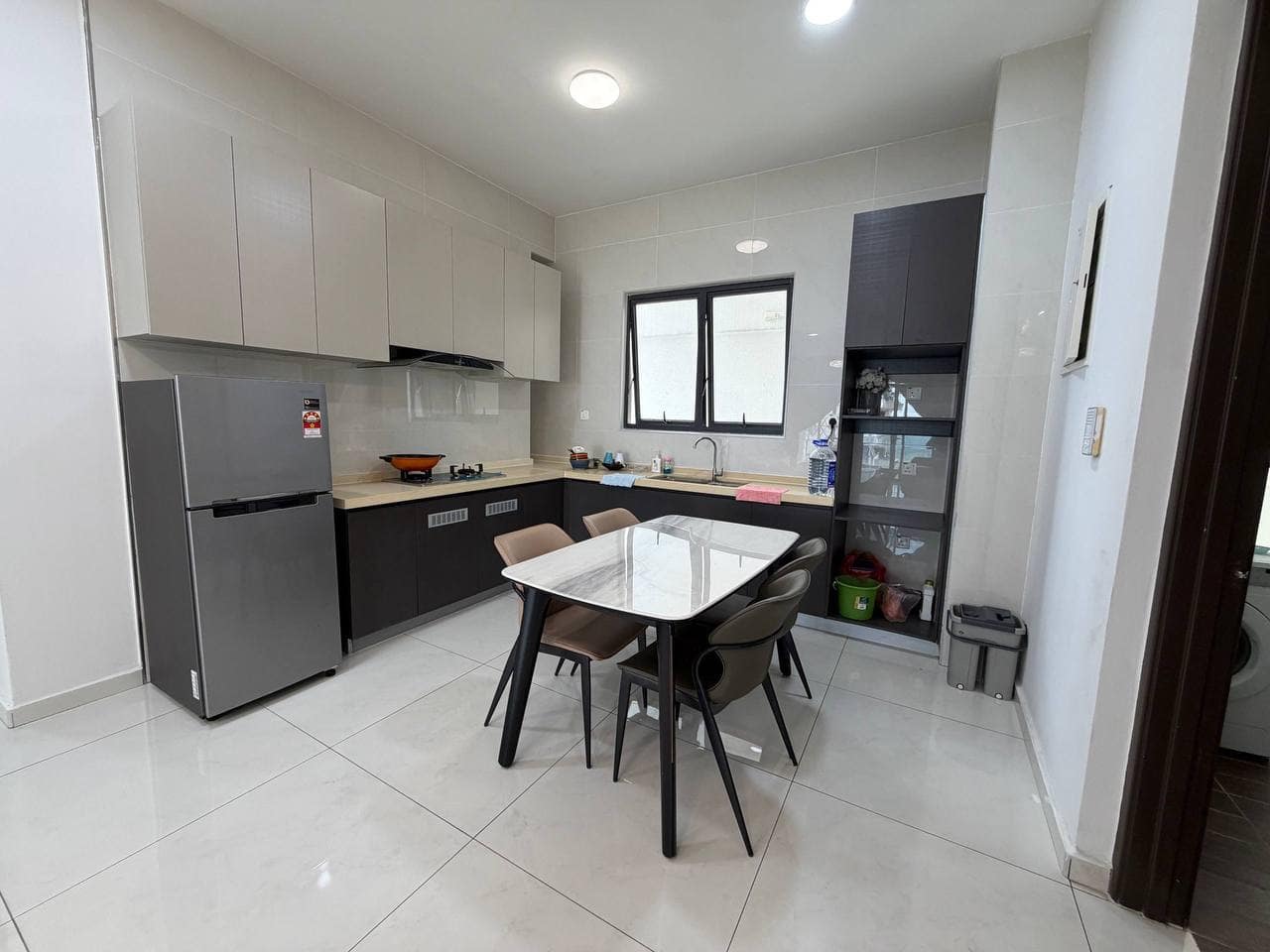 Condo Country Garden Danga Bay – photo 1