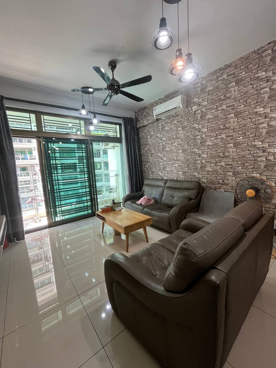 Condo Parc Regency – photo 1