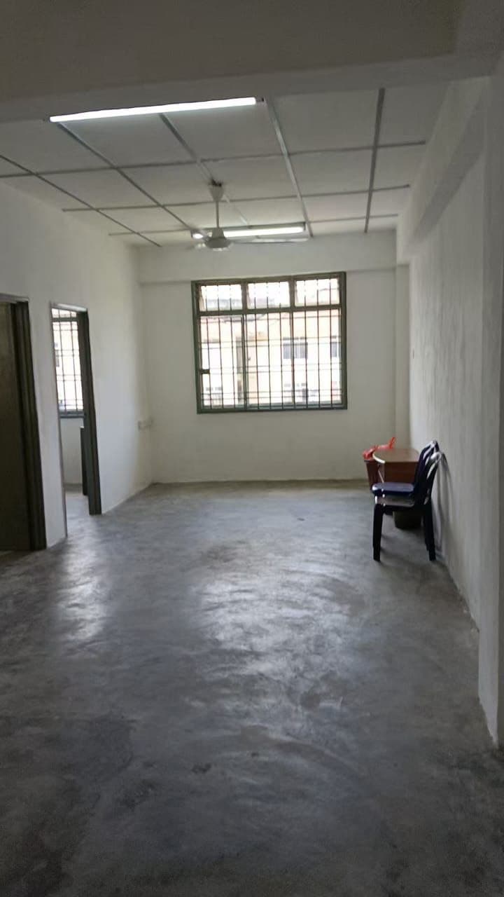 Medium Cost Flat Taman Skudai Baru – photo 1