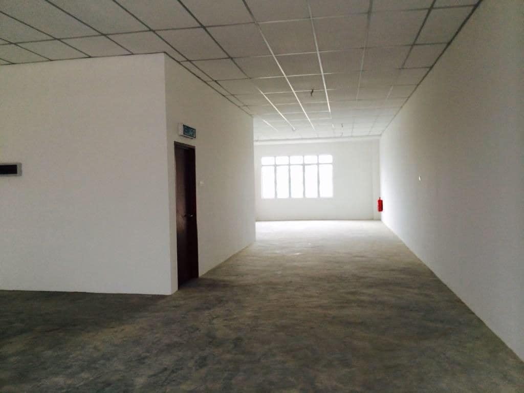 3 storey Shoplot Sierra Perdana 4 Masai – photo 1