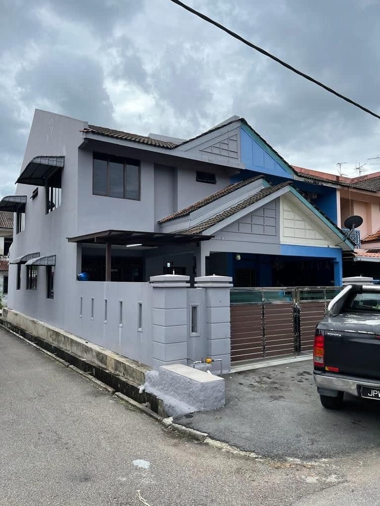 Double Storey End Lot Bukit Mewah – photo 1