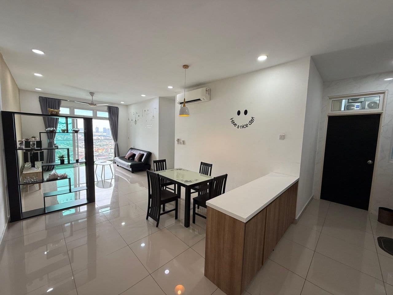 Condo Twin Galaxy @JB Town – photo 1