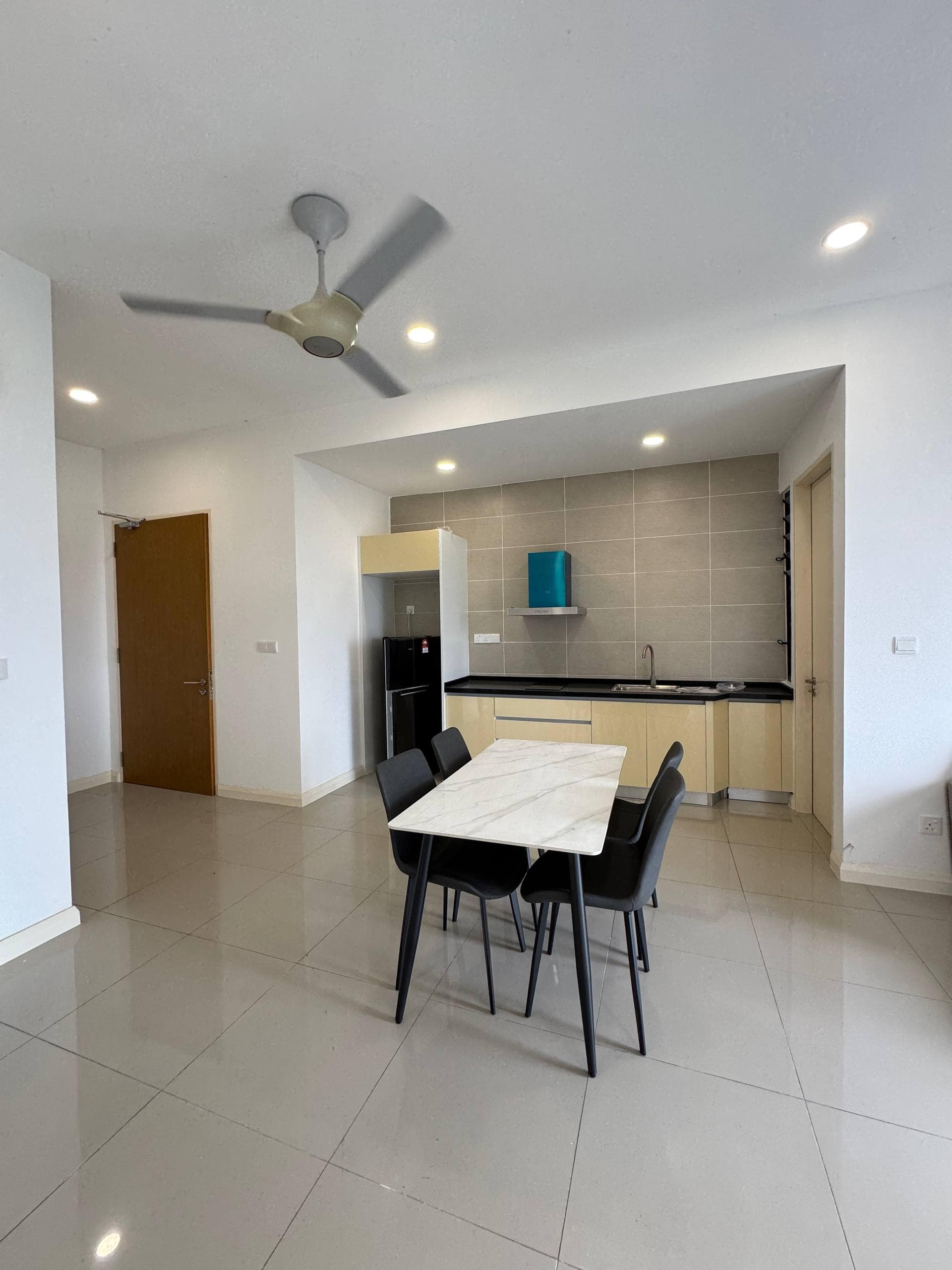 Condo Medini – photo 1