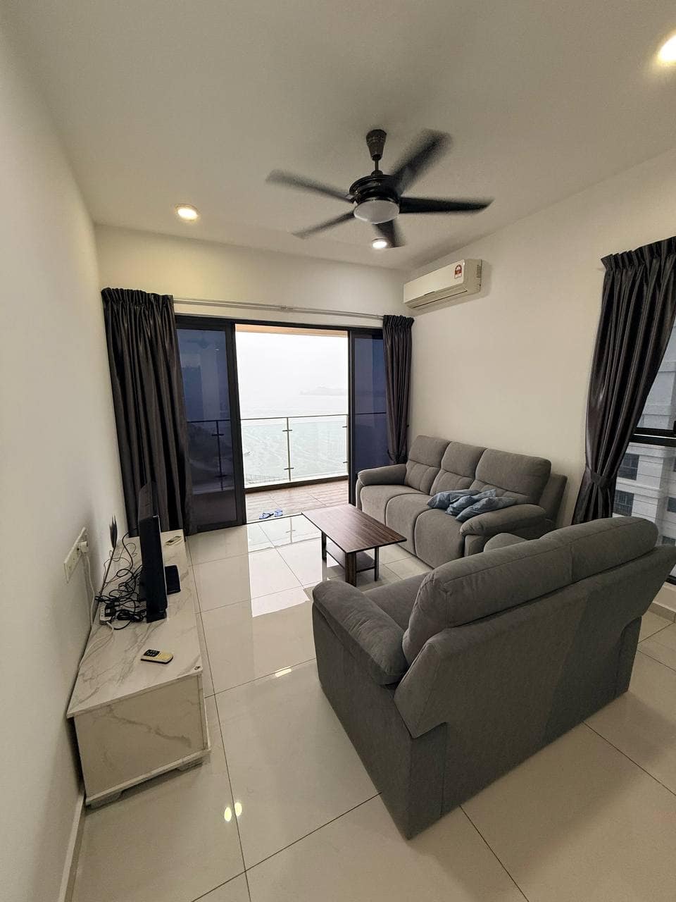 Condo KingsBay – photo 1