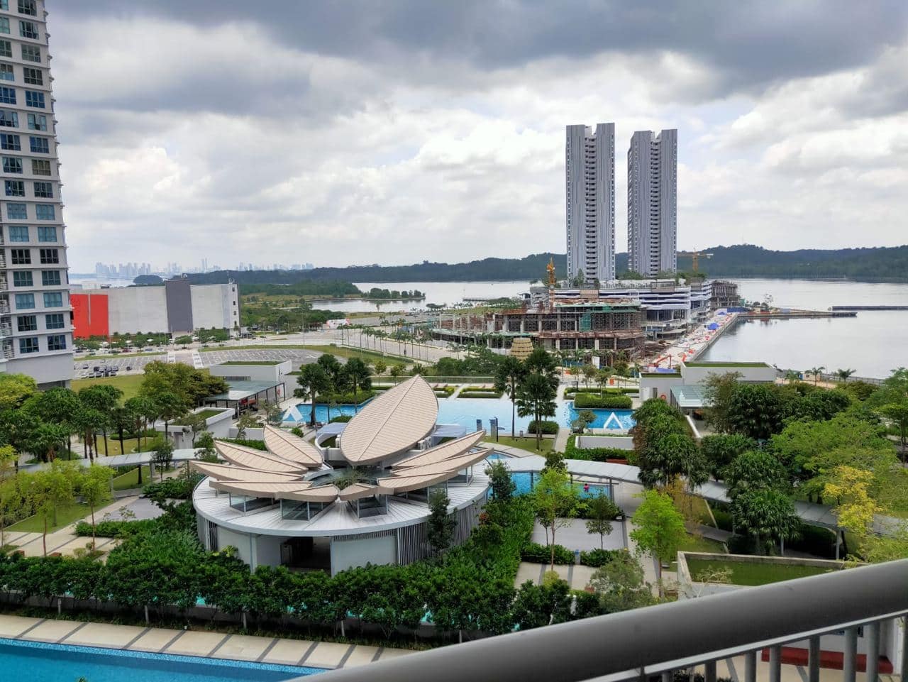 Condo Puteri Harbour – photo 1
